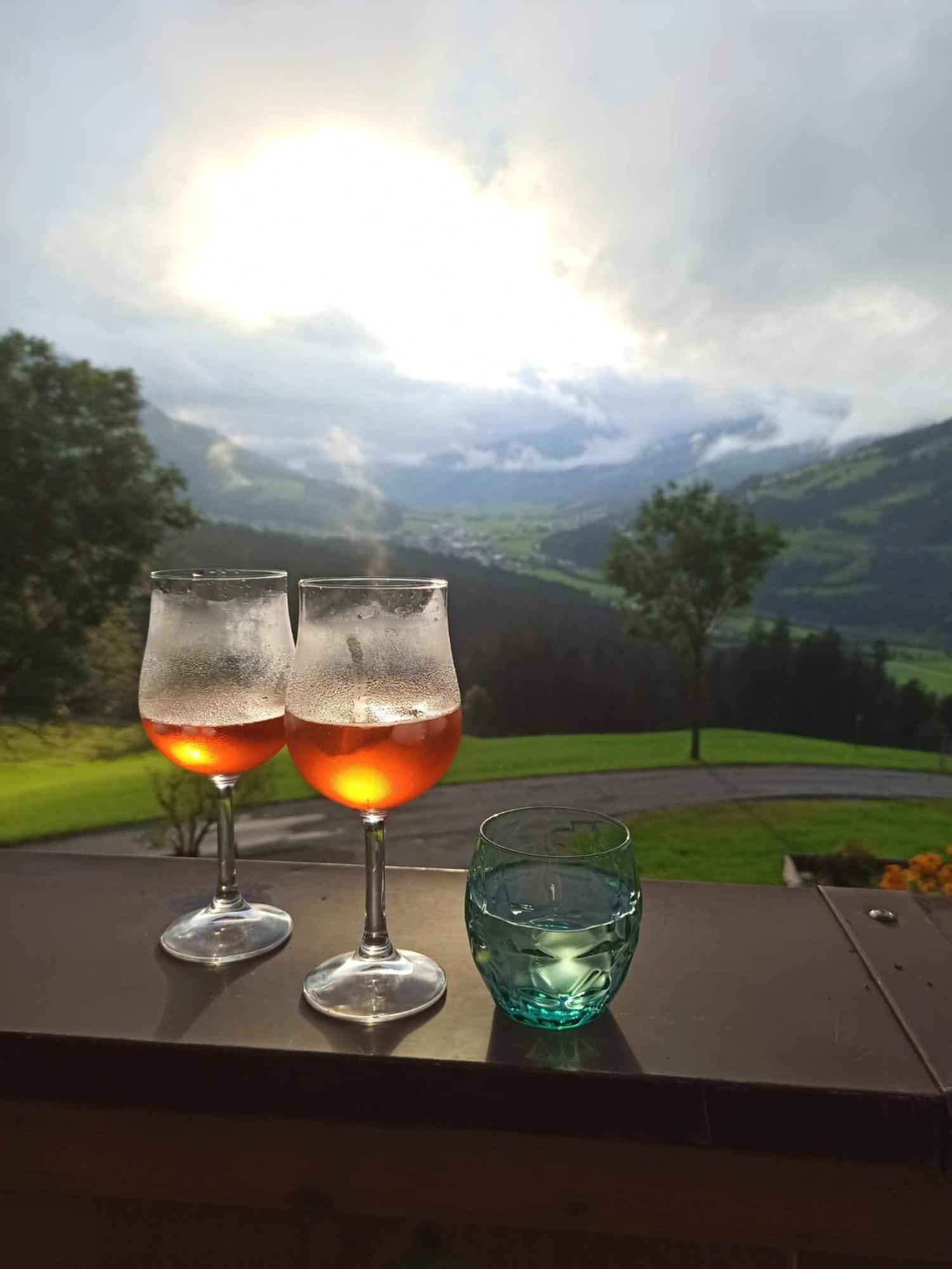 Villa Hahnenkammblick Kitzbühel Exterior foto