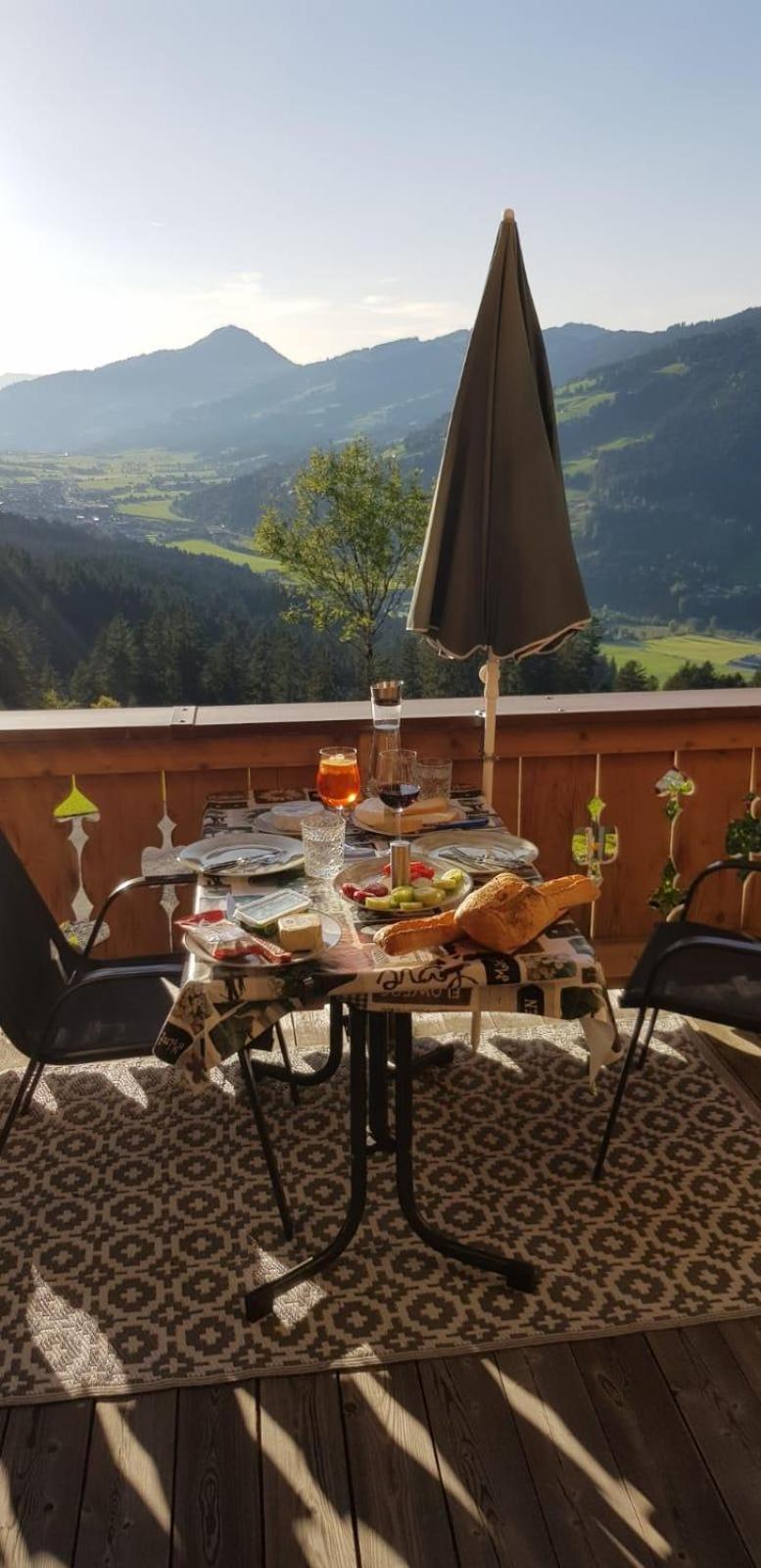 Villa Hahnenkammblick Kitzbühel Exterior foto